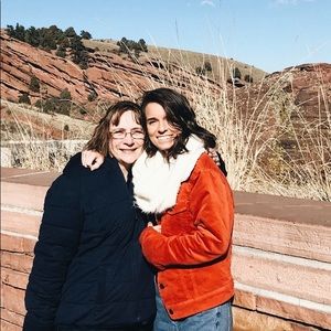 Meet your Posher, Kim